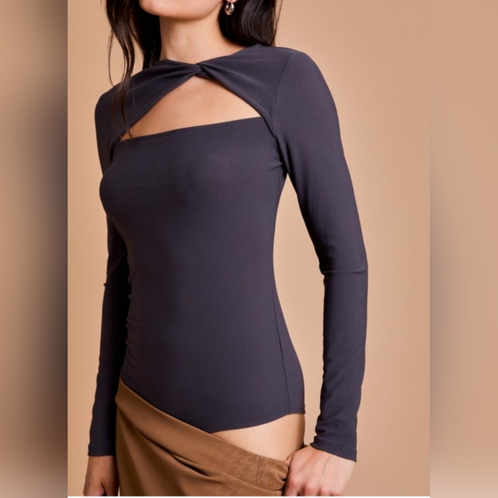 Front Twist Cut Out Black Long Sleeve Bodysuit